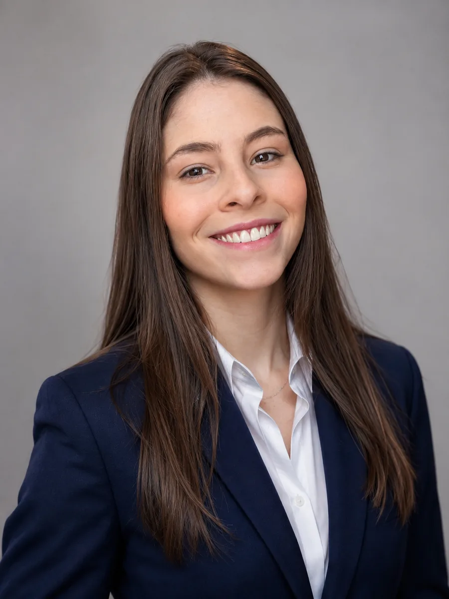 Retrato de Mariana Loroza, designer gráfica